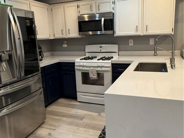 406 E Center, Anaheim CA 92805