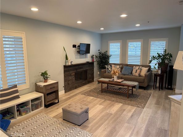 406 E Center, Anaheim CA 92805