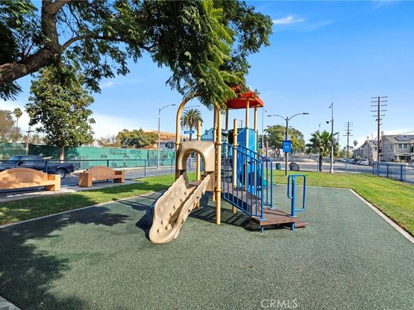 224 W 14th Street, Long Beach CA 90813