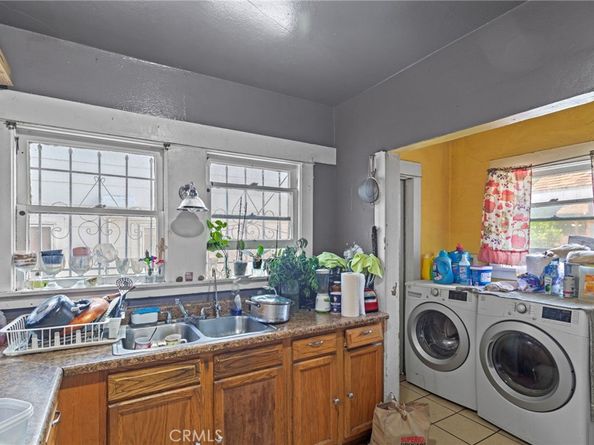 224 W 14th Street, Long Beach CA 90813