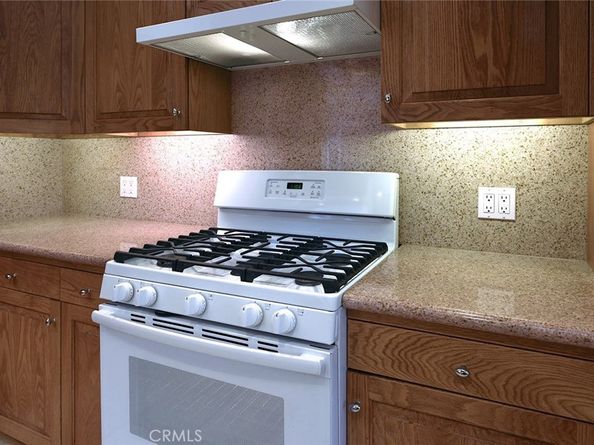 4831 Canoga Avenue, Woodland Hills CA 91364
