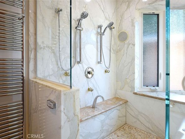 4831 Canoga Avenue, Woodland Hills CA 91364