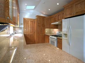 4831 Canoga Avenue, Woodland Hills CA 91364