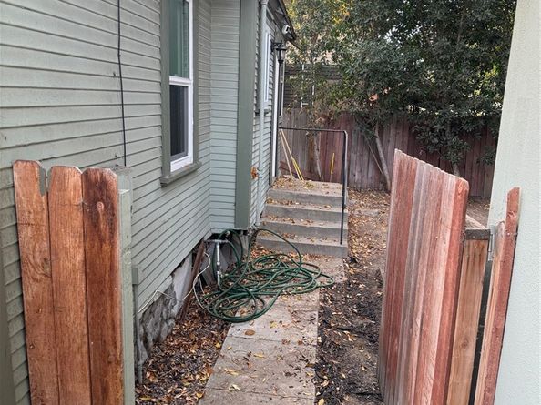 1355 N Gordon Street, Pomona CA 91768