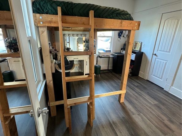 1355 N Gordon Street, Pomona CA 91768