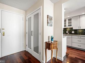 1901 John F Kennedy Boulevard 2922, Philadelphia PA 19103