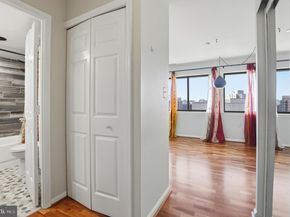 1301 N Courthouse Road N 1804, Arlington VA 22201