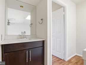 1301 N Courthouse Road N 1804, Arlington VA 22201