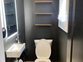 923 Lindley Avenue, Philadelphia PA 19141