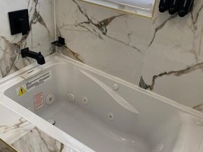 923 Lindley Avenue, Philadelphia PA 19141