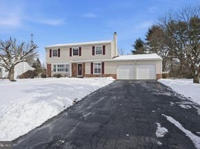 32 Lower Hilltop Road, Yardley PA 19067