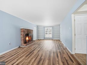 32 Lower Hilltop Road, Yardley PA 19067