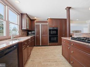 32 Lower Hilltop Road, Yardley PA 19067