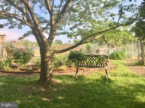 3770 39TH Street NW A133, Washington DC 20016