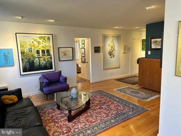 3770 39TH Street NW A133, Washington DC 20016