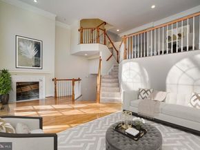 2505 Gadsby Place, Alexandria VA 22311