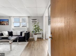 6136 Hawthorne Street, Philadelphia PA 19135