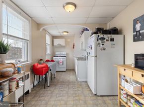 6136 Hawthorne Street, Philadelphia PA 19135