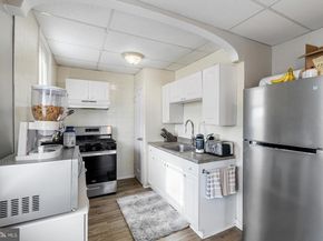 6136 Hawthorne Street, Philadelphia PA 19135