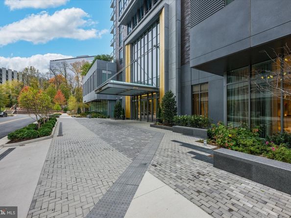 7887 Jones Branch Drive 1002, Mclean VA 22102