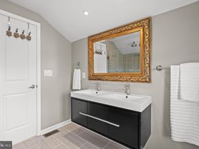 3021 24TH Street NE, Washington DC 20018