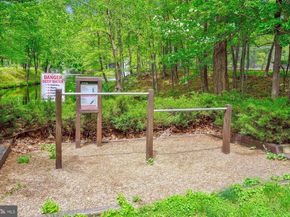 8340 Greensboro Dr 618, Mclean VA 22102