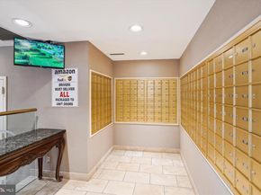 8340 Greensboro Dr 618, Mclean VA 22102