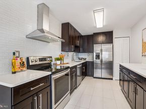 8340 Greensboro Dr 618, Mclean VA 22102