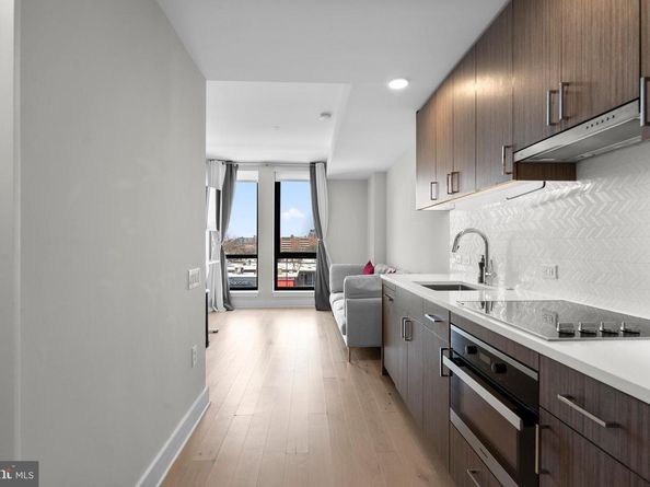 1211 Van Street SE 404, Washington DC 20003