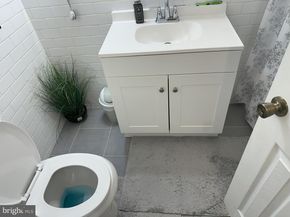 7525 Calvert Street, Philadelphia PA 19152