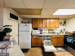 7525 Calvert Street, Philadelphia PA 19152