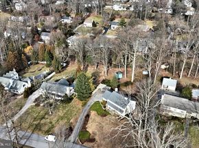 457 School House Lane, Devon PA 19087