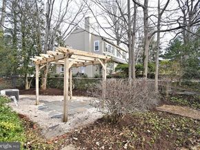 457 School House Lane, Devon PA 19087