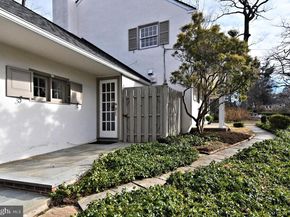 457 School House Lane, Devon PA 19087