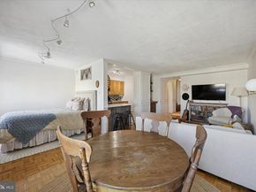 604 S Washington Square 1806, Philadelphia PA 19106