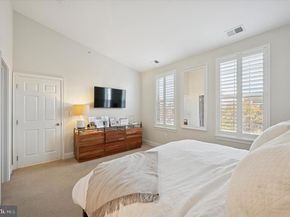 610 Captains Way, Philadelphia PA 19146