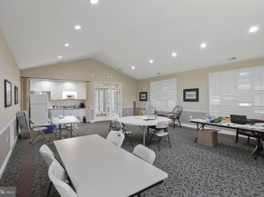 107 N George Mason Drive N 4, Arlington VA 22203