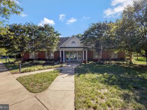 107 N George Mason Drive N 4, Arlington VA 22203