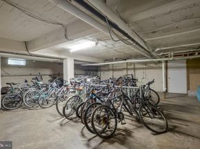 107 N George Mason Drive N 4, Arlington VA 22203