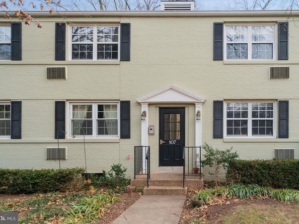 107 N George Mason Drive N 4, Arlington VA 22203
