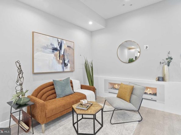 711 15TH Street NE 4, Washington DC 20002