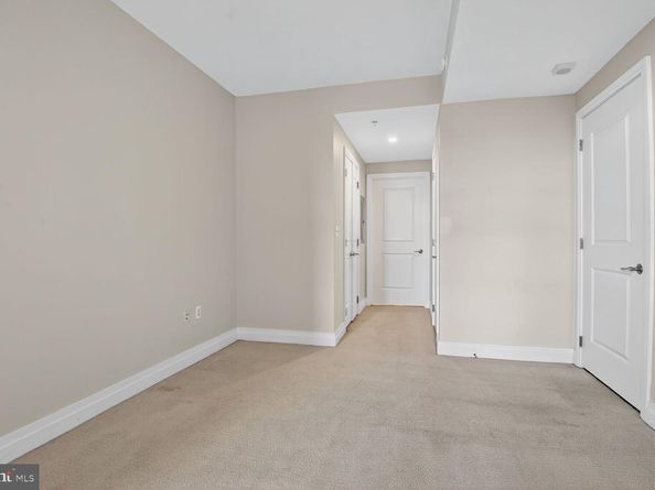 8220 Crestwood Heights Drive 418, Mclean VA 22102