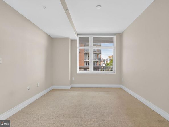 8220 Crestwood Heights Drive 418, Mclean VA 22102