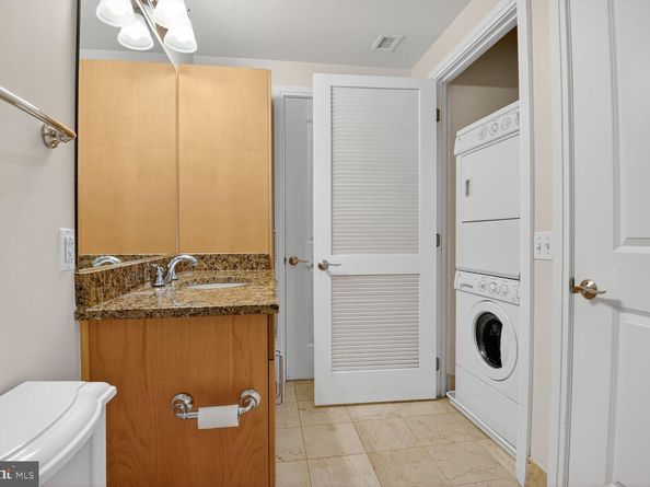 8220 Crestwood Heights Drive 418, Mclean VA 22102