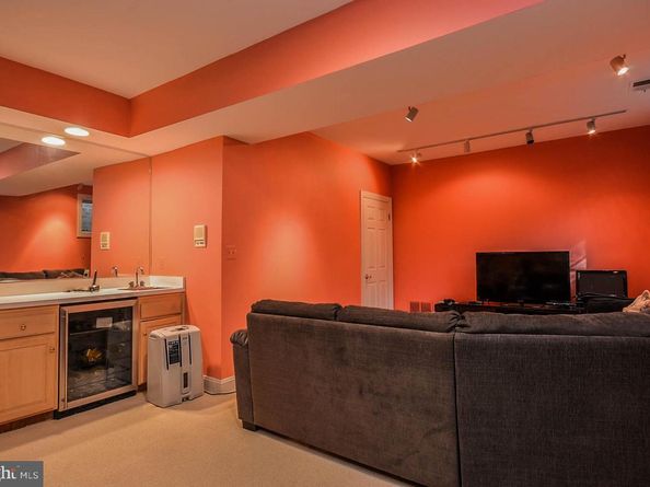 7806 Fox Gate Court, Bethesda MD 20817