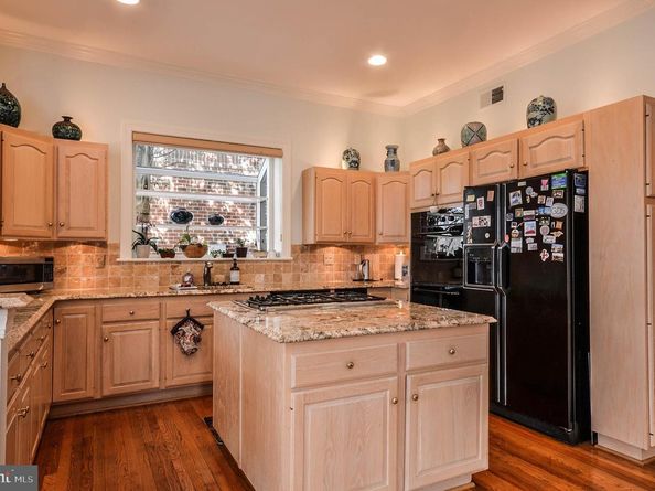 7806 Fox Gate Court, Bethesda MD 20817