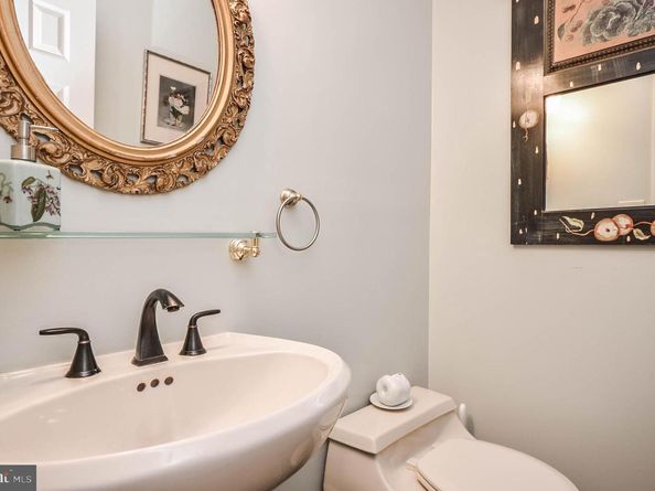 7806 Fox Gate Court, Bethesda MD 20817