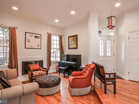 7806 Fox Gate Court, Bethesda MD 20817