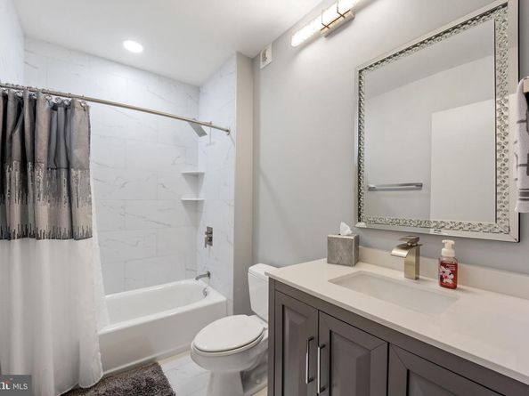 1425 Locust Street 3C, Philadelphia PA 19102