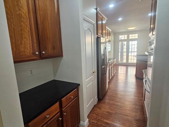 1652 Colonial Hills Drive, Mclean VA 22102